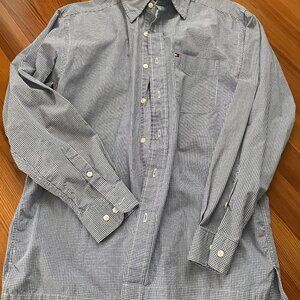Tommy Hilfiger Men's Long Sleeve Casual Untucked Shirt, Navy Plaid, Size Small
